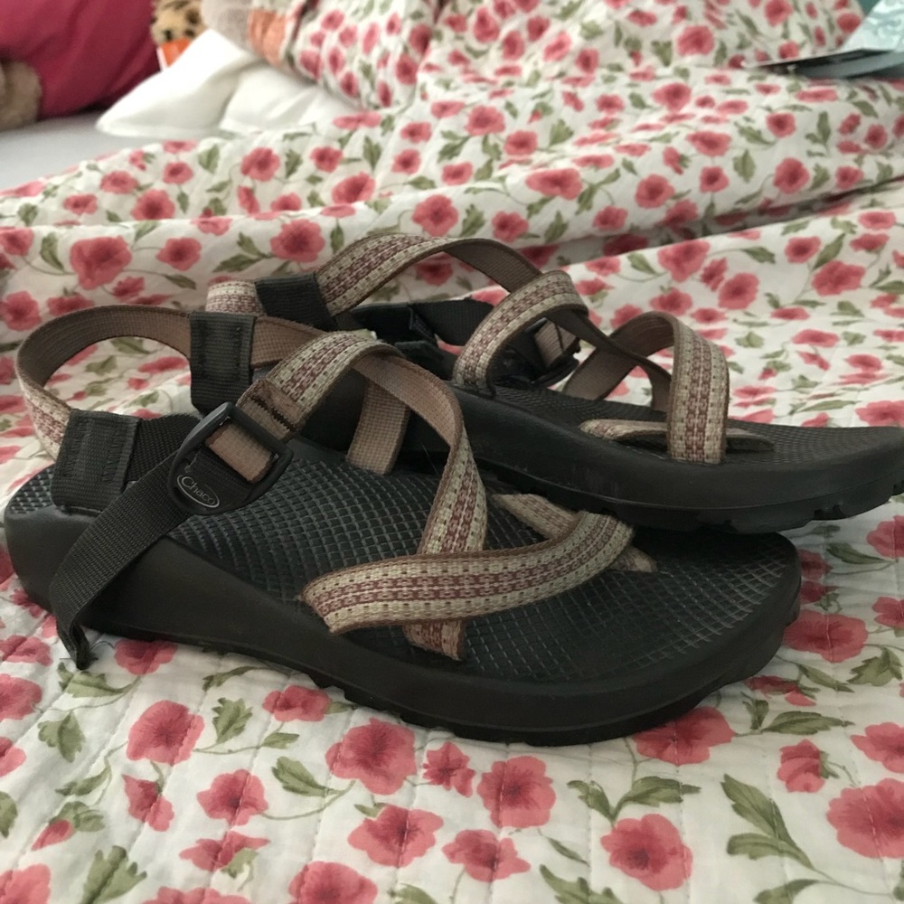 Chacos!